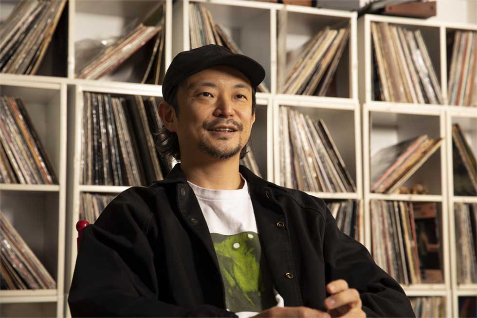 ライゾマティクス・真鍋大度氏が語る 「NFT」アートを作る理由：日経