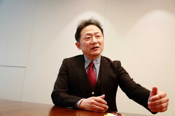 ローソンバイトから経営者に 現場で頭を使って問いと答えを探す 日経クロストレンド ローソンバイトから経営者に 現場で頭を使って問いと答えを探す 日経クロストレンド