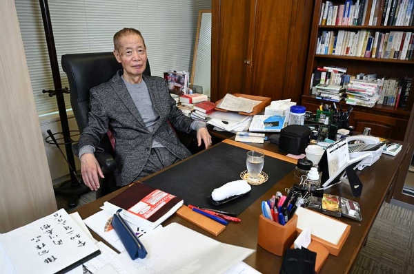 角川春樹 時代小説で女性ファン増やす 作家 髙田郁との出会い 日経クロストレンド 角川春樹 時代小説で女性ファン増やす 作家 髙田郁との出会い 日経クロストレンド