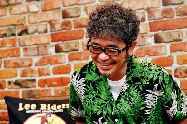 奥田民生は おじさん をユニコーンの武器にした 日経クロストレンド 奥田民生は おじさん をユニコーンの武器にした 日経クロストレンド