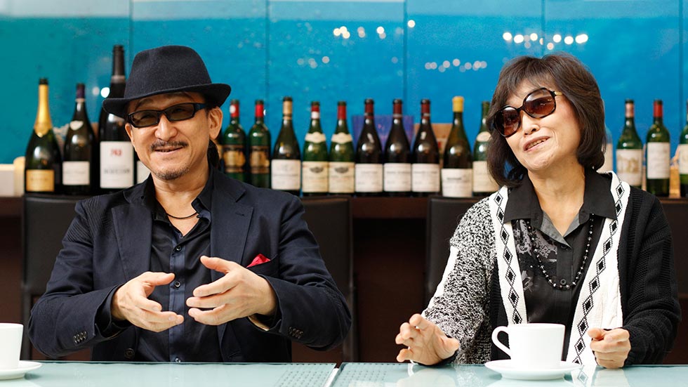 人気漫画 神の雫 原作者2人に聞く ワイン語彙力の鍛え方 1 日経クロストレンド