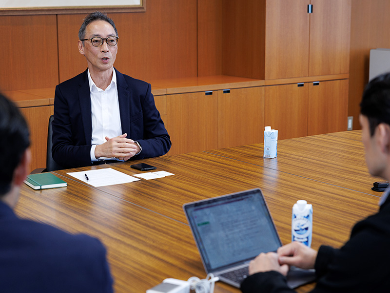 丸井グループ青井社長に聞く　「社会課題解決」と「利益」の両立