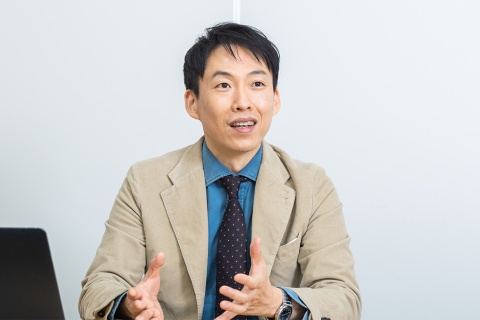 川上昌直氏