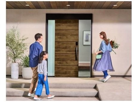 YKK AP、戸建住宅用自動ドア「M30 顔認証自動ドア」発売