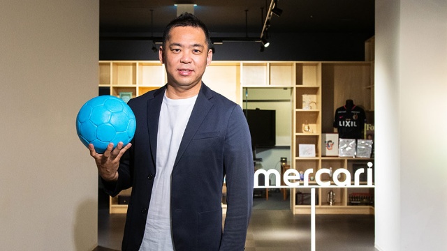 メルカリ 小泉文明会長 経営者の原点は巨大サークルの立て直し 日経クロストレンド メルカリ 小泉文明会長 経営者の原点は巨大サークルの立て直し 日経クロストレンド