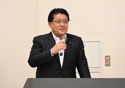 平井卓也氏。デジタル庁発足前にデジタル改革担当大臣などを歴任し、2021年9月1日、初代デジタル大臣に就任。デジタル庁の基礎をつくった
