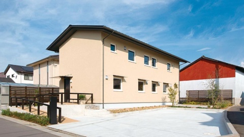 北海道ニセコ町に、新街区「ニセコミライ」が誕生。目玉となるのが分譲・賃貸型のエコハウスだ