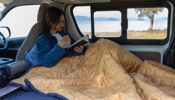 22年に 売れる色 予想 黄色系と緑系 自然で都会的 が鍵 日経クロストレンド 22年に 売れる色 予想 黄色系と緑系 自然で都会的 が鍵 日経クロストレンド