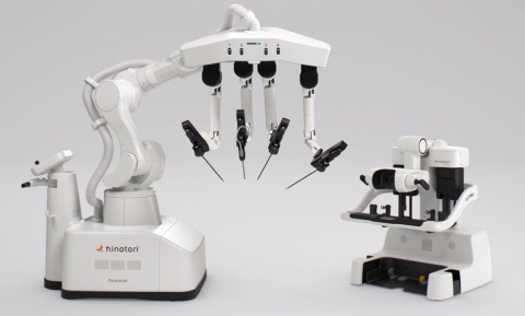 日本で初めて実用化した国産手術支援ロボット「hinotori」。2030年ごろにはロボットを使った手術が当たり前に