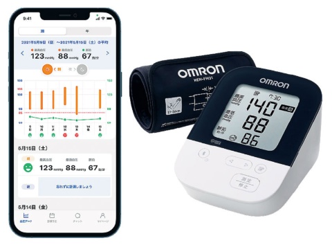 血圧データを医療チームがモニタリング。アイコン表示などで、患者も血圧状態を直感的に把握できる（左）。オムロンのブルートゥース対応血圧計（右）が無料で貸与される