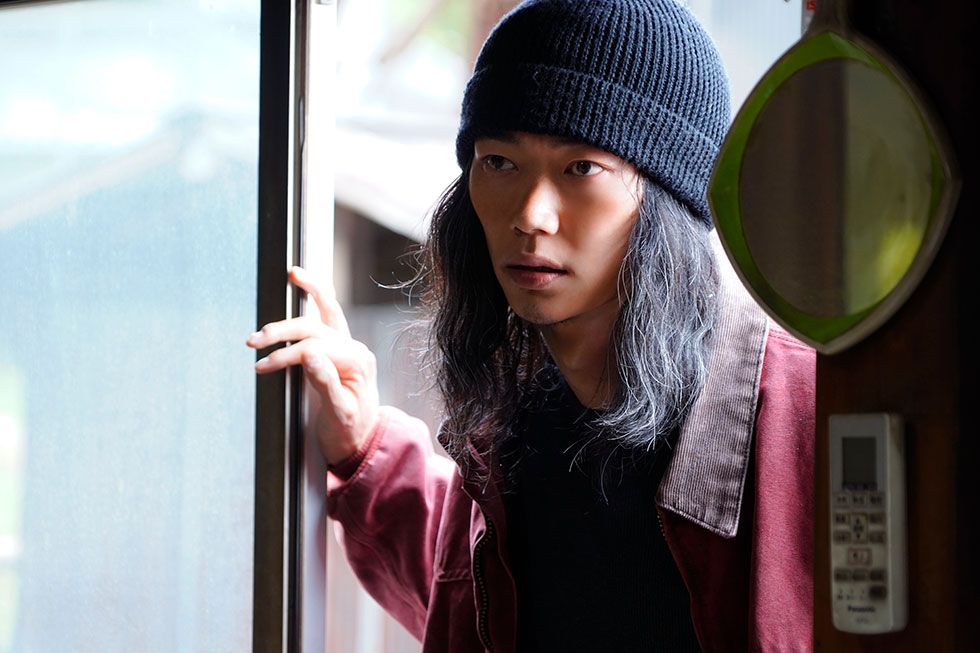 後藤家の次期当主・後藤恵介を演じた笠松将：日経クロストレンド