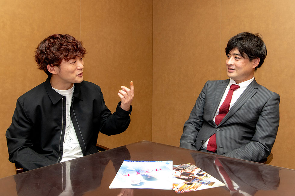 松居監督と岡田プロデューサーは同じ1985年生まれ