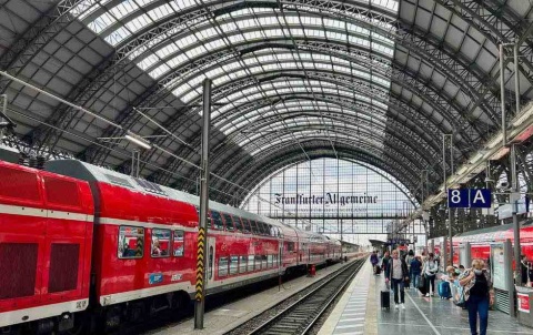 ドイツのフランクフルトの主要駅（写真／Shutterstock）