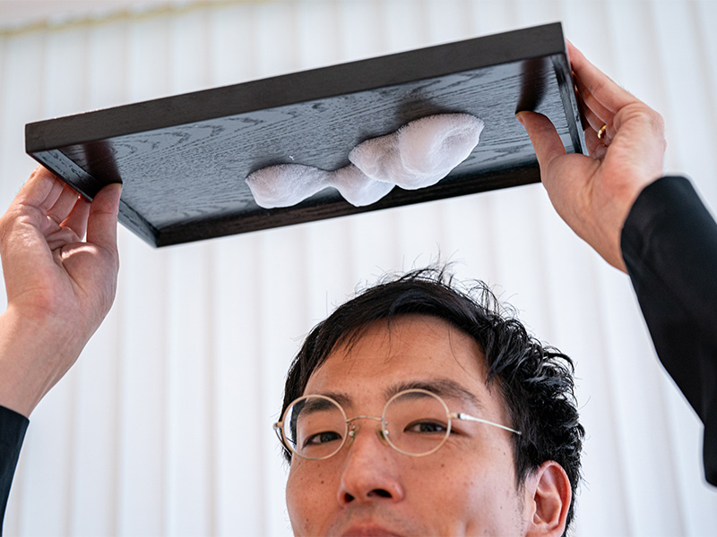 花王の新マジックリンが“泡売れ”　ブラシ不要、トイレ掃除が楽に