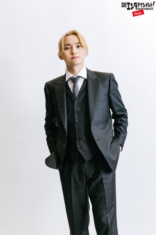 SKY-HI(写真/上野裕二 ヘアメイク/椎津 恵)