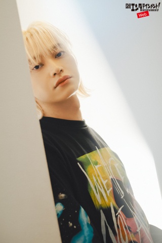SKY-HI(写真/上野裕二 ヘアメイク/椎津 恵)