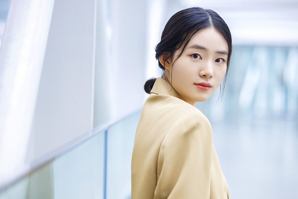 シン・シア 1400人超の中から主役をつかんだ期待の新人:日経クロストレンド