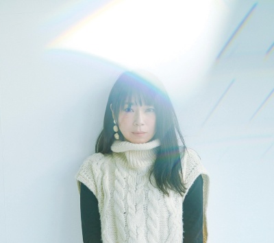 やまだ・なおこ 京都府出身。アニメーション監督、演出家、アニメーター。2009年テレビアニメ『けいおん!』で初監督。上記以外の監督作は映画『リズと青い鳥』(18年)など。テレビアニメの監督を務めるのは『たまこまーけっと』以来9年ぶり