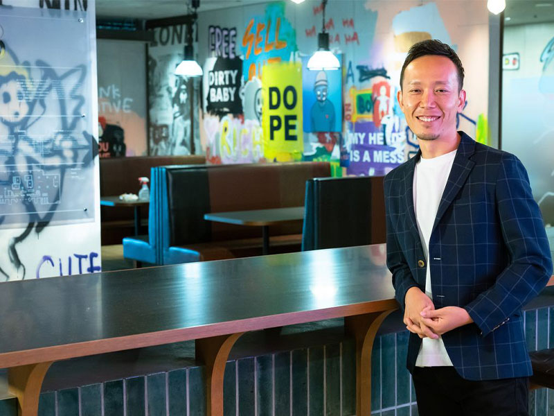 グリーのゲーム・アニメ戦略　コアファンの熱が波及し熱狂を生む