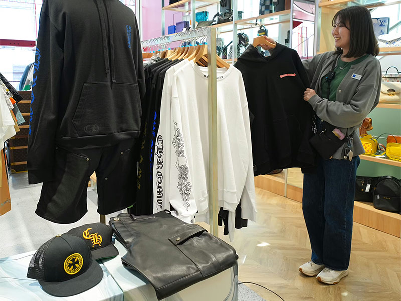 「クロムハーツ」はずっと品薄　若者ファン流入、中古価格3年で3倍に