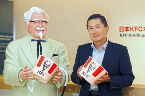 日本KFCホールディングスの判治孝之社長
