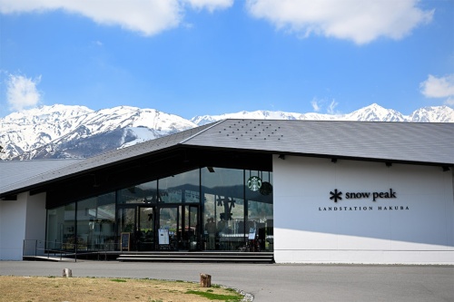 2020年7月にグランドオープンした「Snow Peak LAND STATION HAKUBA(スノーピークランドステーション白馬)」