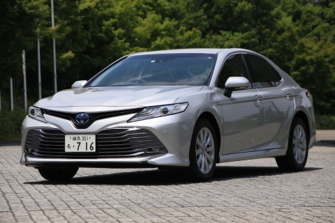 FFミディアムセダンとして長い間愛され続けた「トヨタ・カムリ」が国内生産を2023年12月下旬に終了し、国内販売も終了する