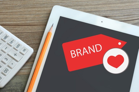 第5回のテーマは「好意」(写真/Shutterstock)