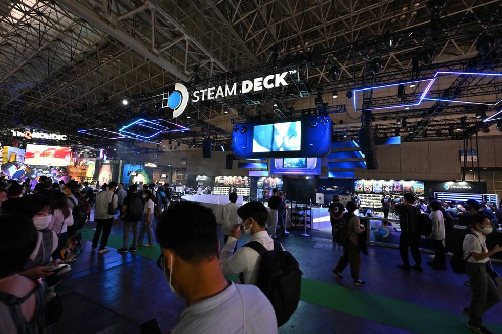 「Steam Deck」を展示したKOMODO。ブースデザインもスタイリッシュ