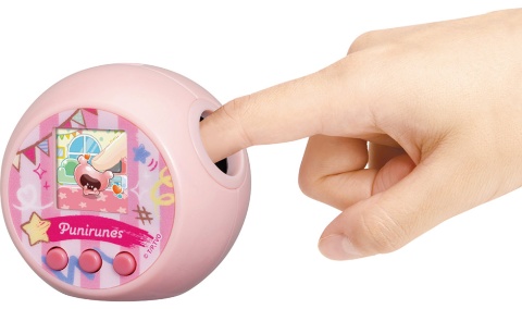 高単価ながら30万個を出荷。注)ぷにるんずの商品画像は「ぷにるんず ぷにぷらす」 (c) TOMY