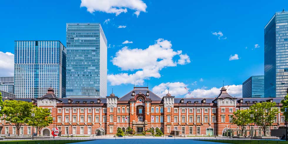 MDでは、現在開発中の「新・東京銘菓」を東京駅などの主要駅に置かれることをめざす（画像／Shutterstock）