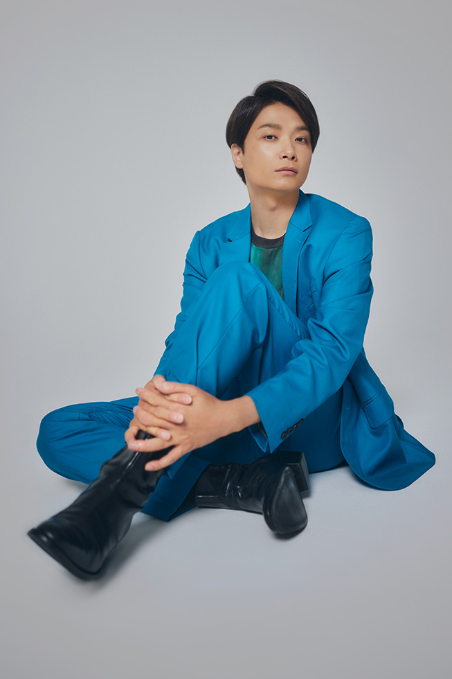 久しぶりにワークショップ参加 表現の可能性は無限（井上芳雄）：日経