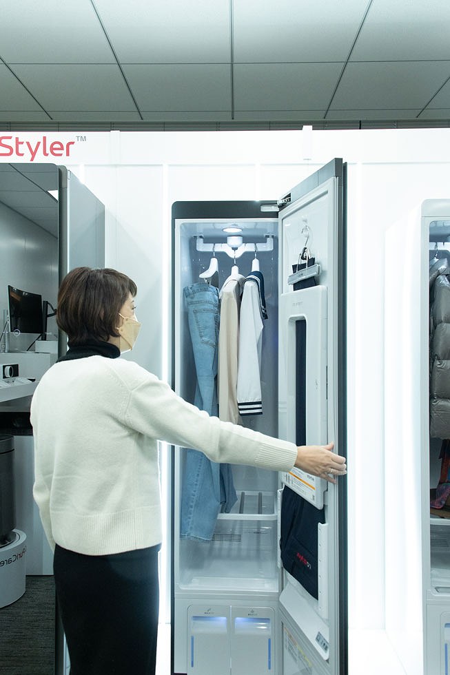 lgスタイラー　2017 23289-353-