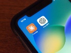 ChatGPTのライバル、Claude「3.5」の衝撃 鍵は「Artifacts」機能