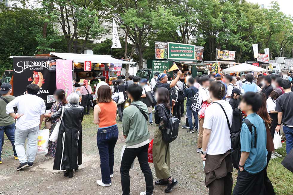 最終お値引き！激レア！　KENZO コート　フード取り外し可 KENZO（ケンゾー）の「'KENZO by Verdy' エンブロイダリー KIMONO