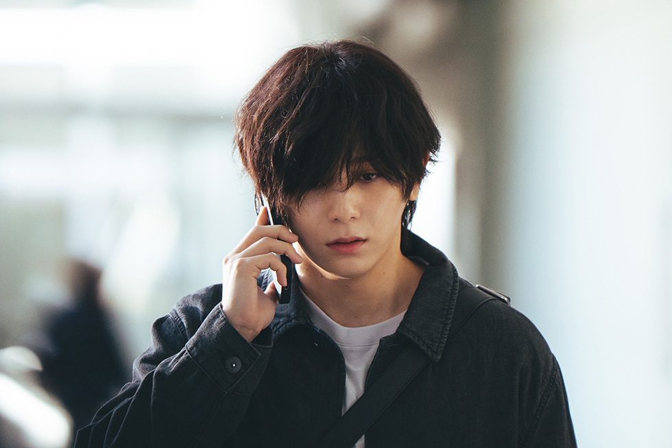 山田涼介×城定秀夫監督で勝負するミステリー『一次元の挿し木』：日経