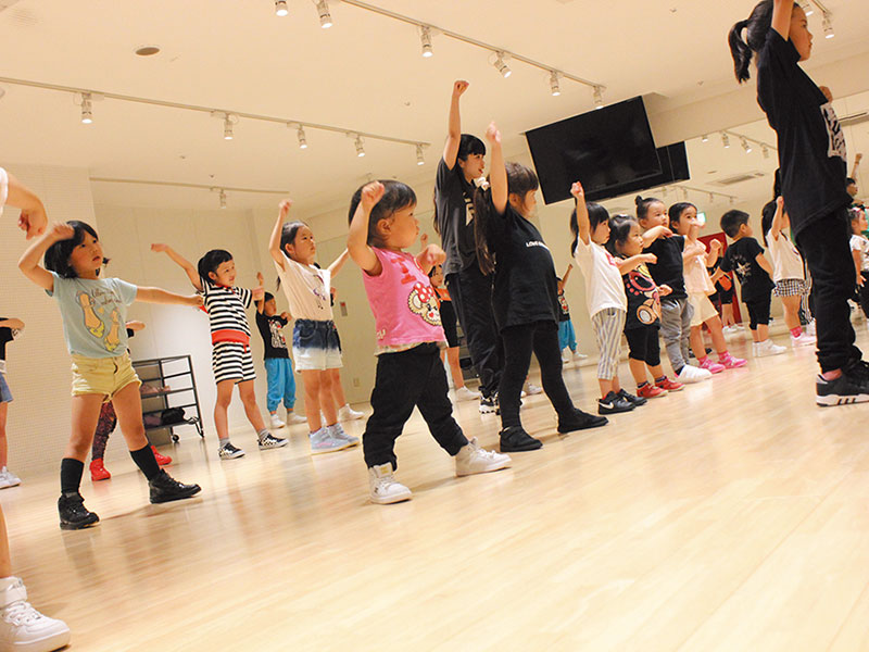 LDHの教育・育成事業 次世代スター発掘とダンス人口拡大を両立