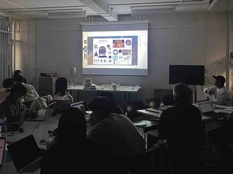 多摩美生が「日経デザインのこれから」をプレゼン　「タイパ案」続々