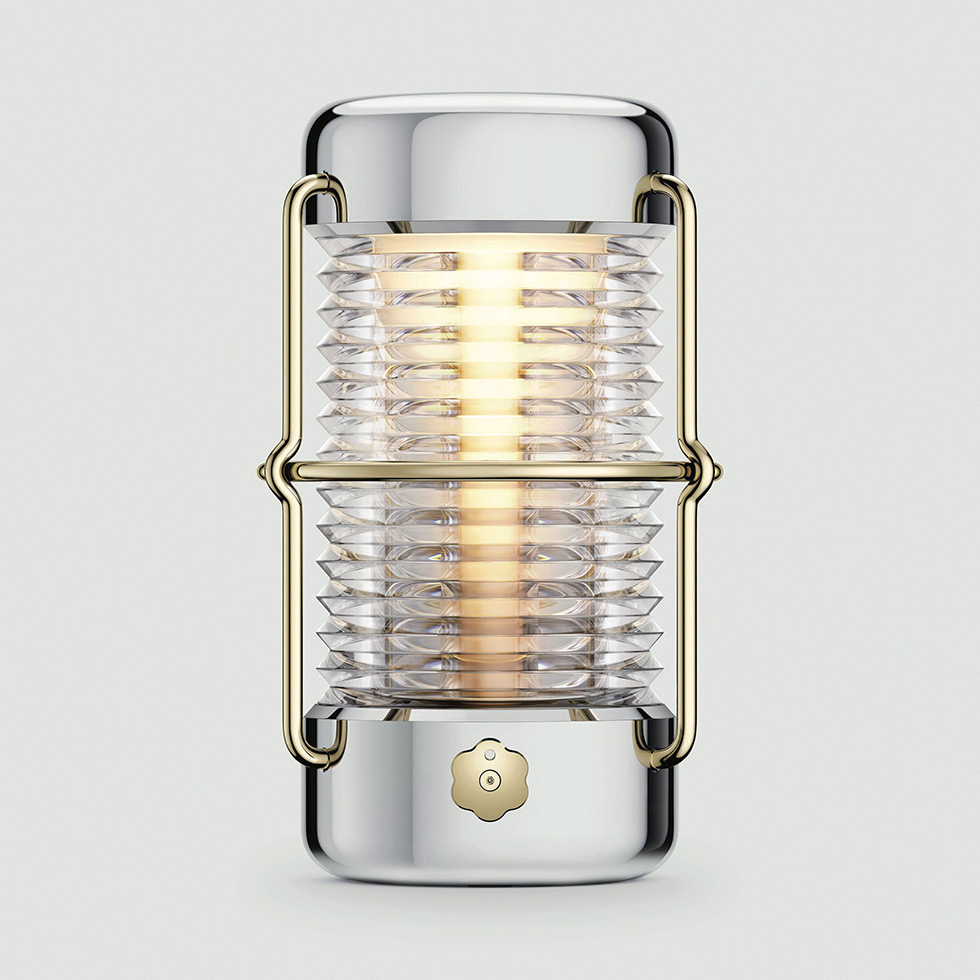 バルミューダランタン BALMUDA バルミューダ The Lanternをレビュー。野外使用できる万能LED