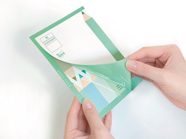 中小企業とデザイナーがコラボ 「圧着はがき」生かす体験が最優秀賞