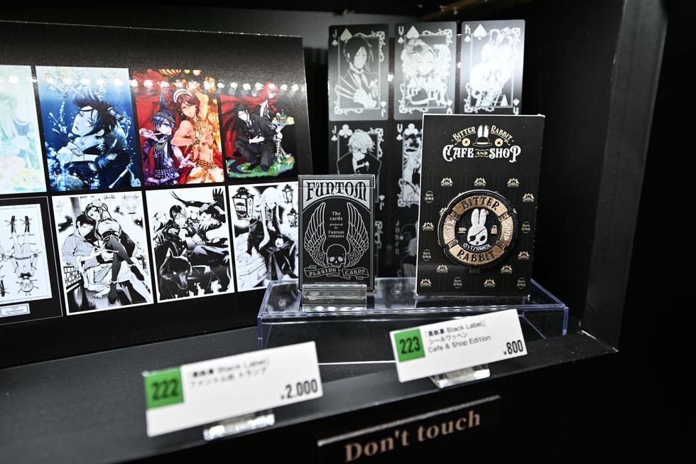 スクエニ物販ブース、初日開場2時間で12製品が売り切れに