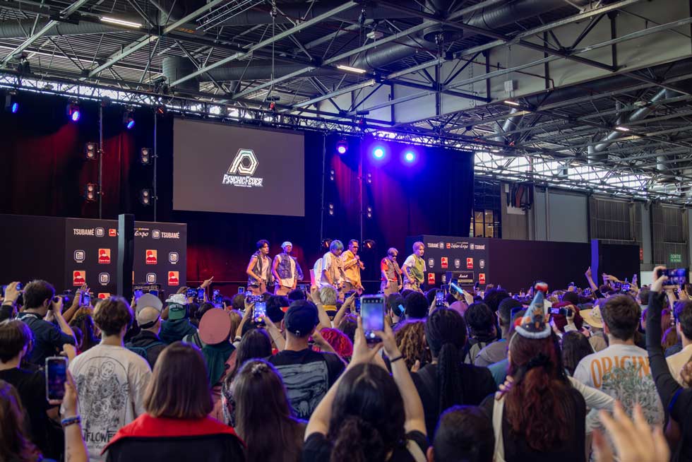 PSYCHIC FEVERに仏ファン熱狂 SNS投稿でつながり、目指す世界：日経