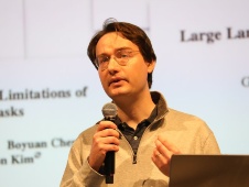 「汎用人工知能の筋道となる指標つくる」、ショレ氏講演 AIリーダーズ会議