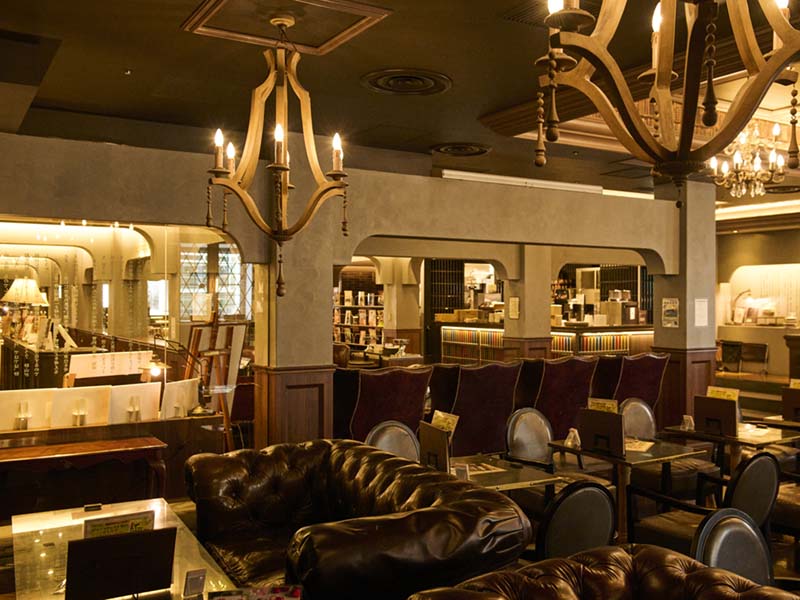 スタバ、ブルーボトルの脅威　ドトールが手掛ける「異色の新業態」