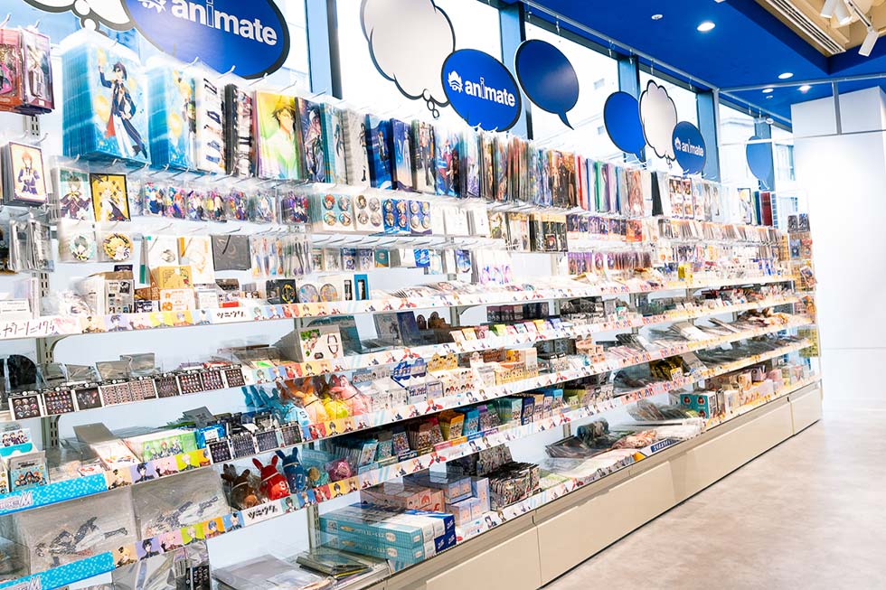 多様化する推し活グッズ最新事情 コレクションから持ち出す楽しさへ