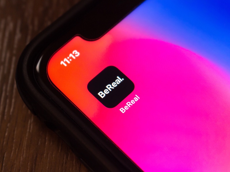 「BeReal」でバイトテロ多発　2分間の“時限爆弾”対策3つのポイント