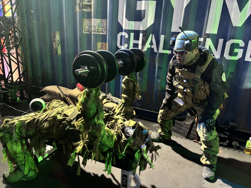 Escape from Tarkovブースは軍人の世界観 筋トレもできるよ【TGS2025