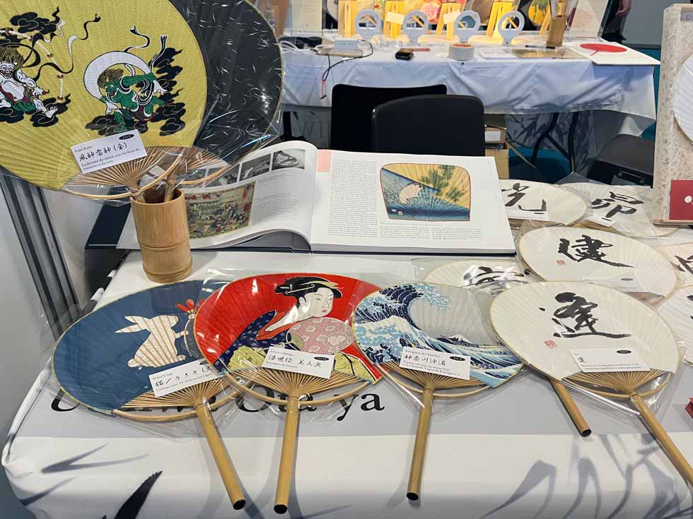 職人技が目を引く日本の工芸品、雅楽の楽器を買う人も：日経クロストレンド