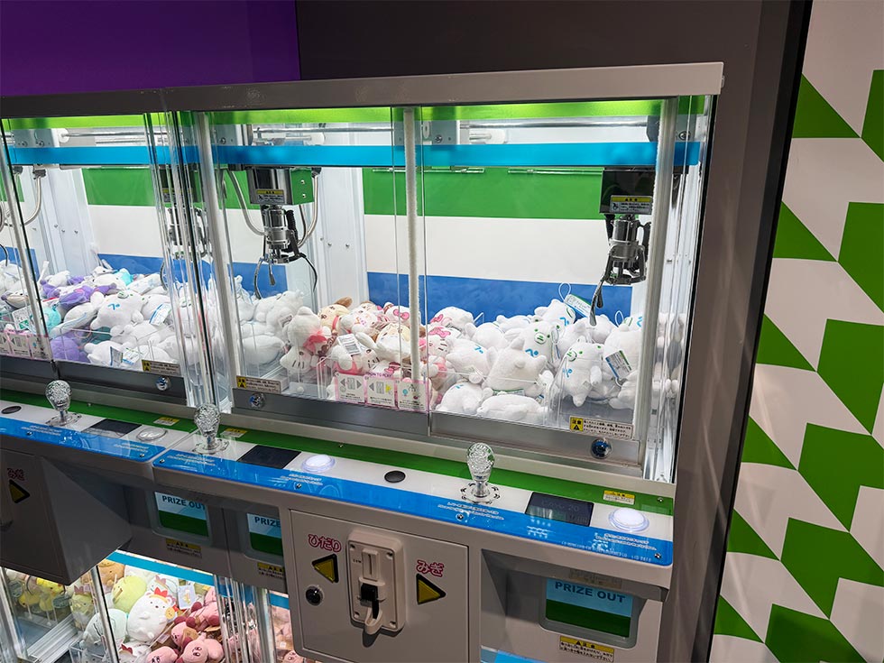 コンビニが「エンタメ」化 スタバも参入「隙間ビジネス」の勝算：日経