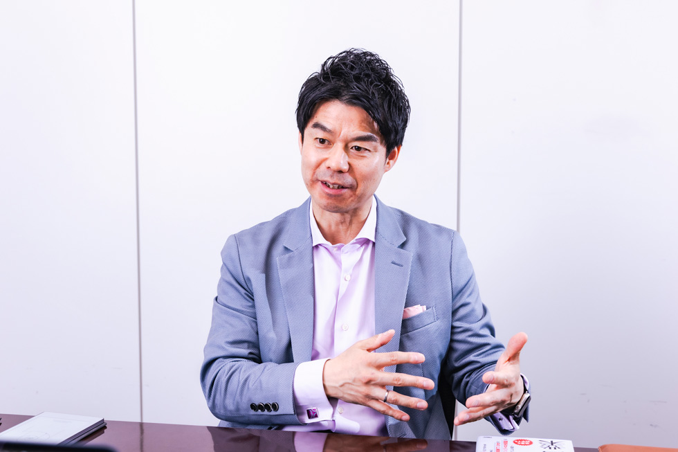 無敗営業”高橋氏が直伝 AIで営業勘を高める「批判的思考」の使い方 （3